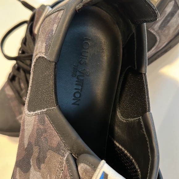 Barely worn men louis vuitton - Picture 2 of 4